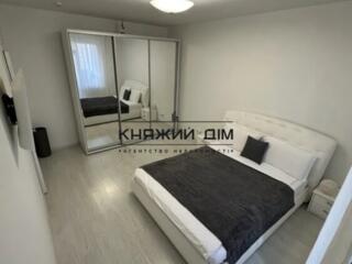 Продаж 1-кімнатної квартири в ЖК Златоустівський, вул. Чорновола, 27. 