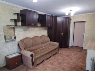 Продам комнату в коммуне на Черемушках