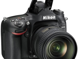 Продам Nikon D600 с небольшим пробегом