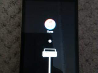 Продам айфон 4с