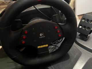Продам б/у игровой руль MOMO RAISIG Logitech