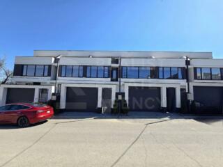 Vânzare, townhouse, 3 nivele, 4 camere, str. Ciocârliei, Telecentru