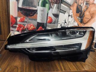 Фара левая volvo s 60 32228876 и стекло правой фары volvo s 60 2018-20