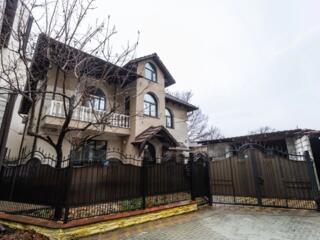 Chirie, spațiu de birouri, 236 mp, strada București, Centru