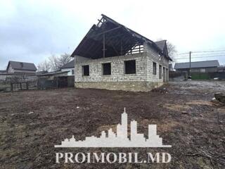 Vă propunem spre vânzare această casăîn 2nivele, în Sângera, str. ...