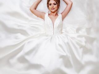 Снимем на фото и видео ваш свадебный день.