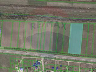 Teren de vânzare, 106 ari, prima linie