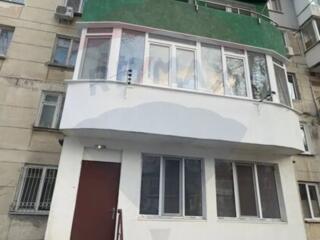 De vinzare apartament Riscani in spatelele CC Soiuz