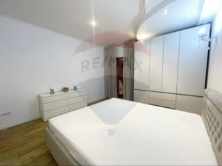 Apartament Centru! 90 m2! 2 + living!