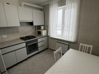 Западный, аренда 2-х комнатной