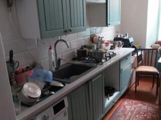 Продам малосемейную коммуну.