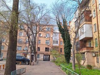 В продаже 2 комнаты 40 кв.м. ул. Пироговская. пр. Шевченко. Идеально .