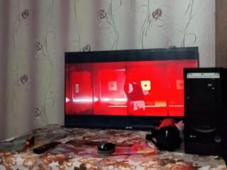 Срочно продам новый телевизор сегодня купленный в хайтеке. 43 дюйма.