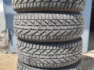 Продам всесезонную резину. Все на фото.