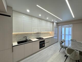 Vă propunem spre închiriere apartament cu 2 camere și living, bloc ...