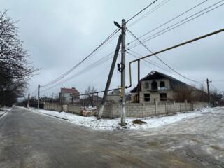 Недостроенный дом с участком 10 соток в селе Гидигич.