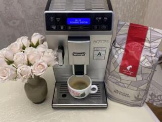 Spre vânzare Aparat de cafea Delonghi Autentica