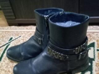 Продаю обувь