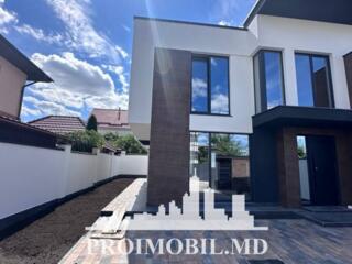 Vă propunem spre vânzare această casă cu 2 nivele în Durlești, str. ..