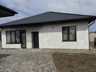 Предлагается к продаже современный одноэтажный дом в Фонтанке. ...