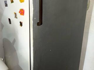 Продается рабочий холодильник "Минск"