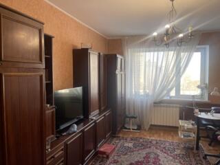 Сдаётся трикімнатна квартира. Днепровский район, проспект Романа ...