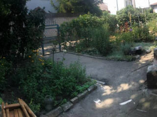 Квартира на земле в районе площади Толбухина.