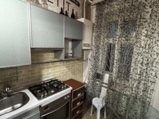 3 к Молдаванка, Косвенная, с ремонтом, 8500грн