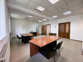 Spaţiu comercial cu suprafața 190 mp. amplasat pe str. Columna, cu 6 .