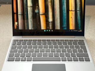 Microsoft Surface Laptop Go i5 / 8GB / 128GB SSD