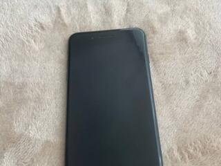 Продаю IPhone 7+