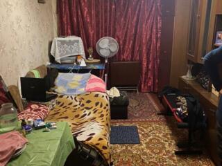 Предлагается к продаже комната 16 кв м напротив Суворовского суда.