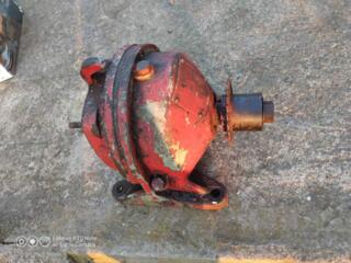 Продам редуктор от транспортёрной ленты. 2000 руб. Тел. 077729190.