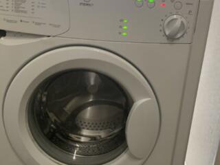 Продам стиральную машинку Indesit wuss 101 требует ремонта