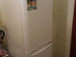 Продаю двухкамерный холодильник ИНДЕЗИТ.