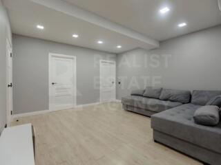 Vânzare, apartament, 2 camere+living, str. Alexandru Cel Bun, Ialoveni