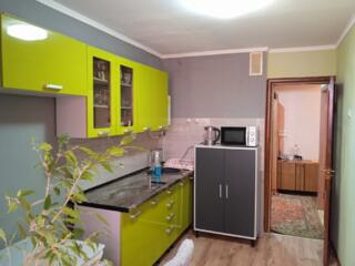 Борисовка 5/5 жилая 2-комнатная чешка