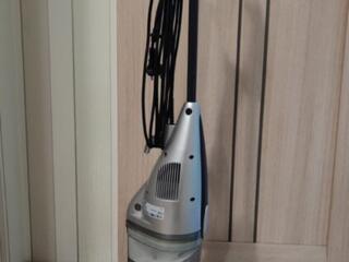 Пылесос в отличном состоянии 400 руб.