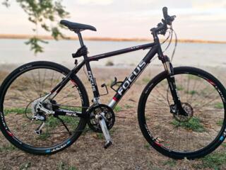 Немецкий велосипед Focus.