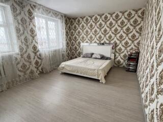 2-х этажный дом возле «Автолялечки»