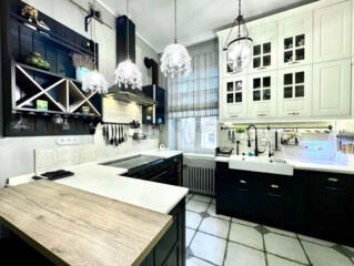 2-комн. квартира Пироговская/ Канатная