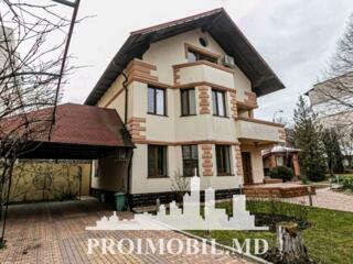 Vă propunem spre chirie aceastăcasă cu 3niveleamplasată însect. ...