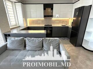 Vă propunem spre vânzare acestapartament cu 2 camere și living,sect. .