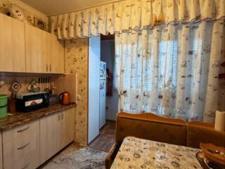 Продается 1-комнатная квартира на Кировском, "Ника" 3/5