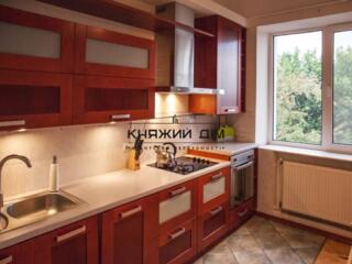 Продаж 4-х кімнатної квартири по Лютеранській 21/12   Печерські Липки 