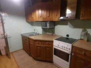 Продается просторная 4-х комнатная квартира в 16-этажном доме в самом 