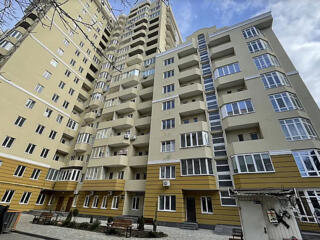 Продам 2-х комнатную квартиру в тихой Аркадии.