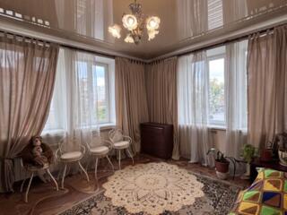 3- комнатная, сталинка, 2/3