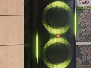 Продам колонку JBL 710