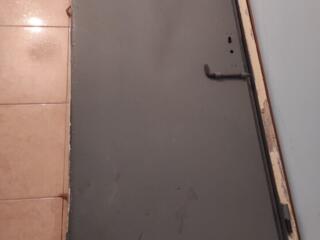 Ușă tecnică de fer